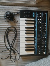 Novation Bass Station II 25-Key Monophonic Analog Synthesizer - Black