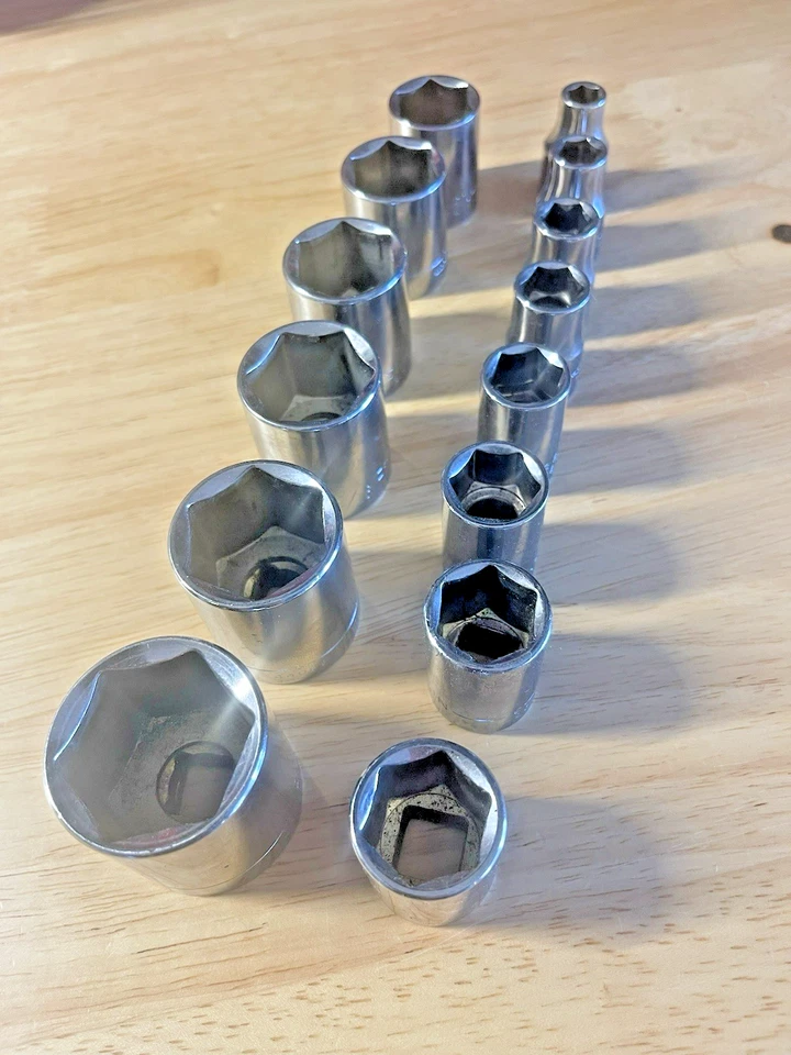 Craftsman USA  14 Pc. 1/2" Dr 6 Pt. SAE Shallow Socket Set Matching G Series - Image 2 of 4