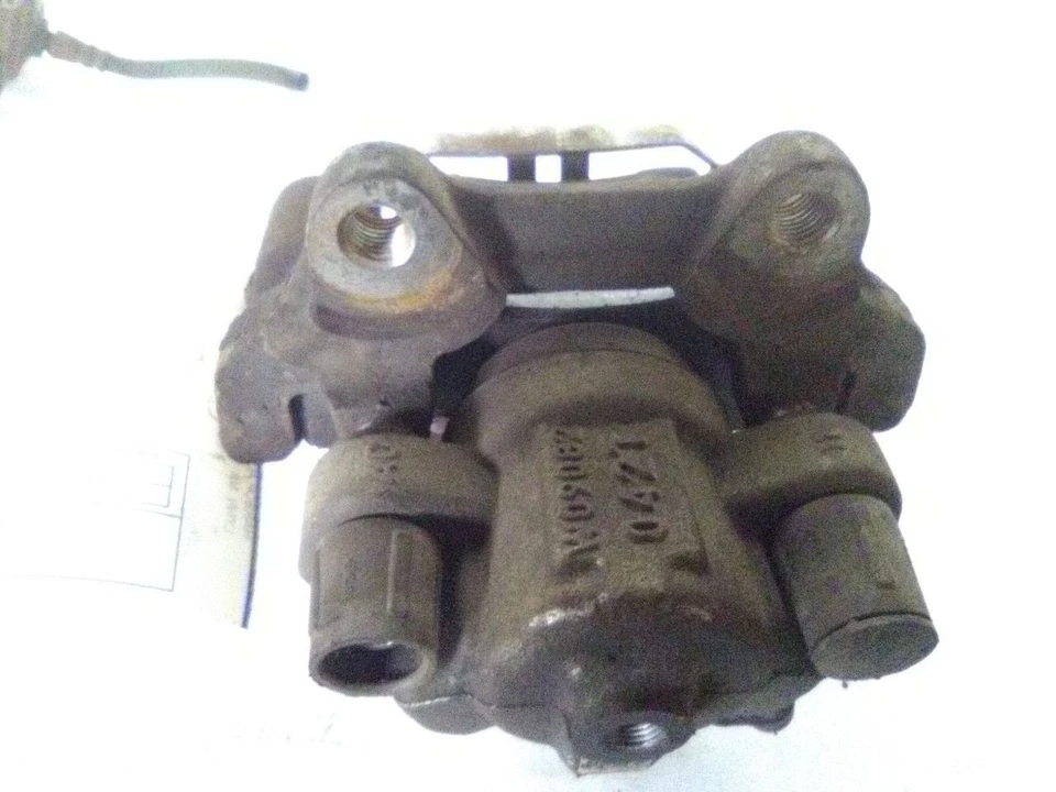 Pinza trasera izquierda conductor bmw 428i 15 sin freno deportivo  Foto 2 de 4