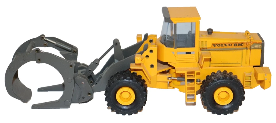 NZG Metallmodell 359 - Holz Gabel - Radlader Volvo BM L 150 - 1:50