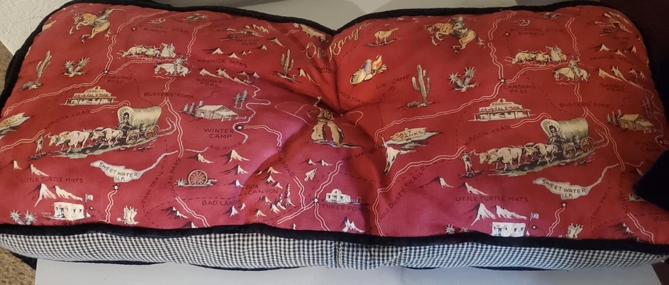 Classique Designs 26"x 12" Western Open Range Map Pillow Black Velvet Borders  - Image 2 of 4