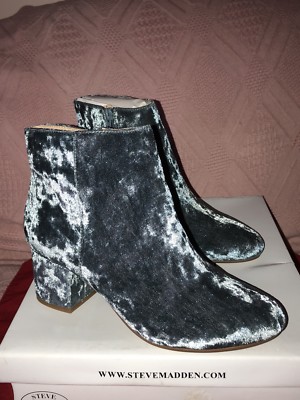 NIB LADIES SIZE 7.5M  BLUE VELVET IRINA STEVE MADDEN FASHION ANKLE BOOTS