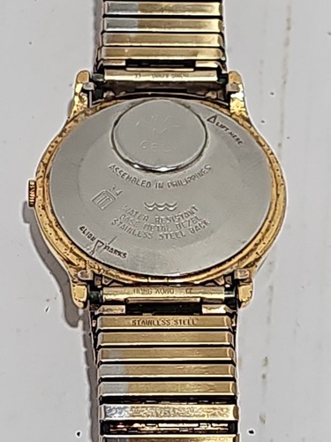 TIMEX MEN'S QUARTZ M CELL wrist watch vintage ticking / untested - Picture 3 of 5