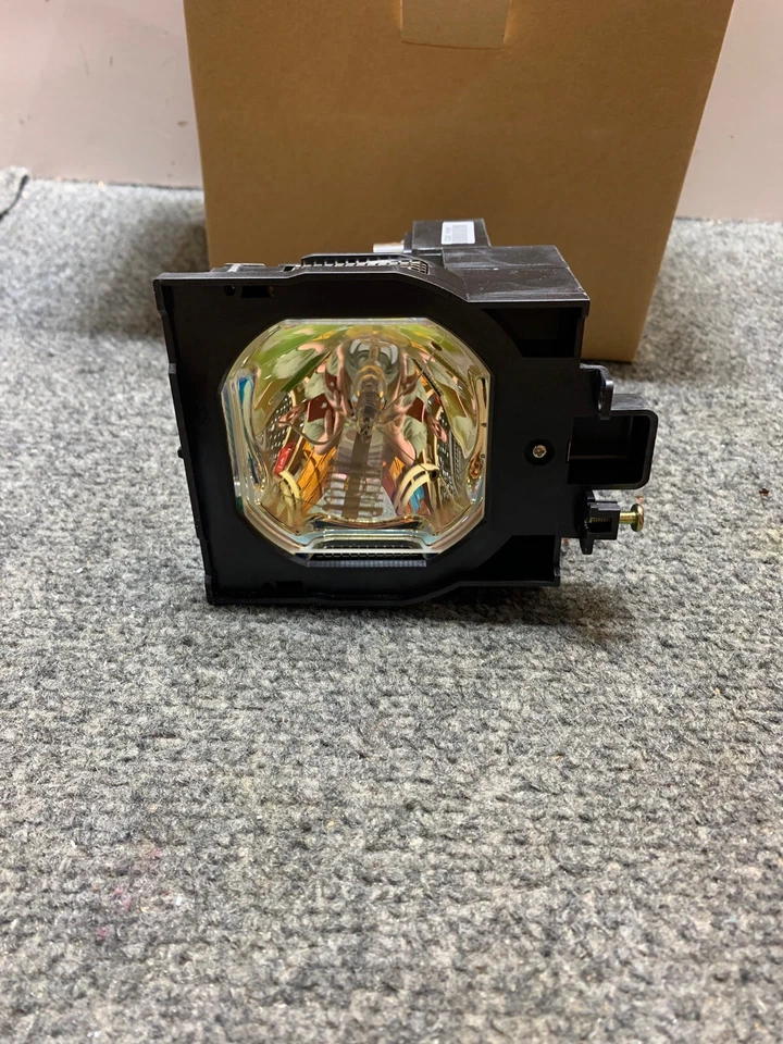 OSRAM 610-305-1130 6103051130 OEM LAMP IN HOUSING FOR PLV-HD10 PLV-HD100 - Image 2 of 4