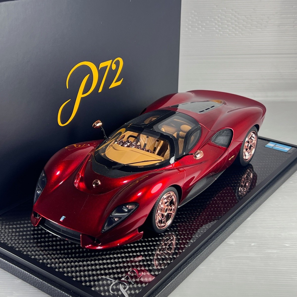 新品 peako ピーコ 1/18 デ・トマソ P72 2025 ミニカー 1/18 Peako Model DeTomaso P72 2025 Soul Red Carbon Base