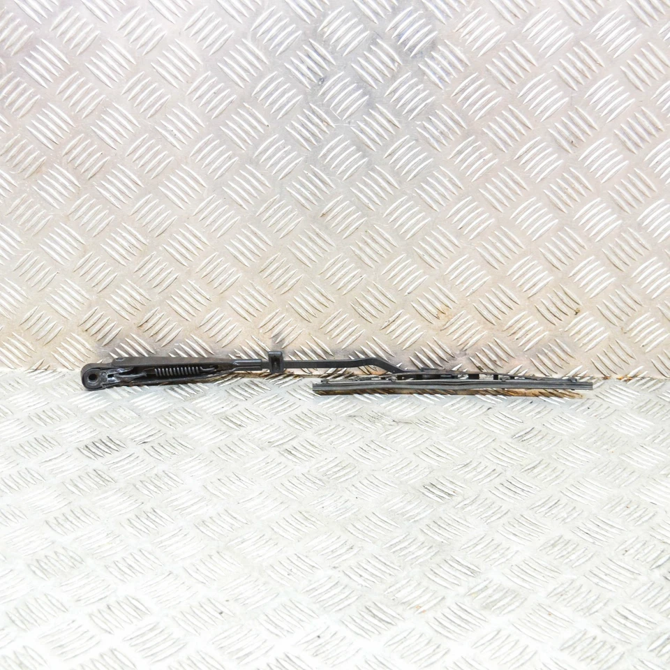 Braccio tergicristallo portellone posteriore JEEP CHEROKEE KJ 3.7 benzina 155kw 2002 - Immagine 2 di 4