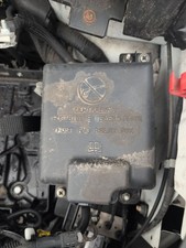 FIAT DOBLO CARGO 2015-2022 FUSE BOX IN ENGINE BAY