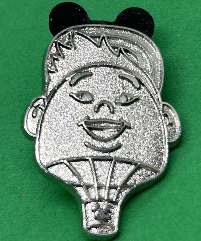 Russell Chaser UP Hot Air Balloons Hidden Mickey 7 Of 10 Cast 2014 Wave B Disney