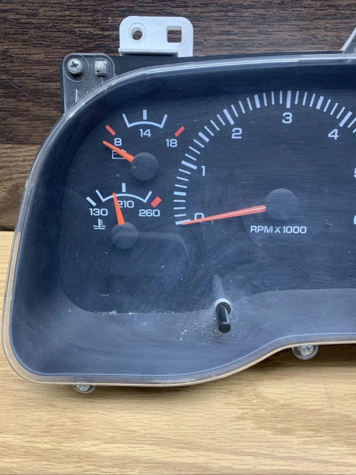Cuadro medidor velocímetro instrumento 203 k millas Dodge Durango 2000 5,2 5,9 Foto 2 de 4