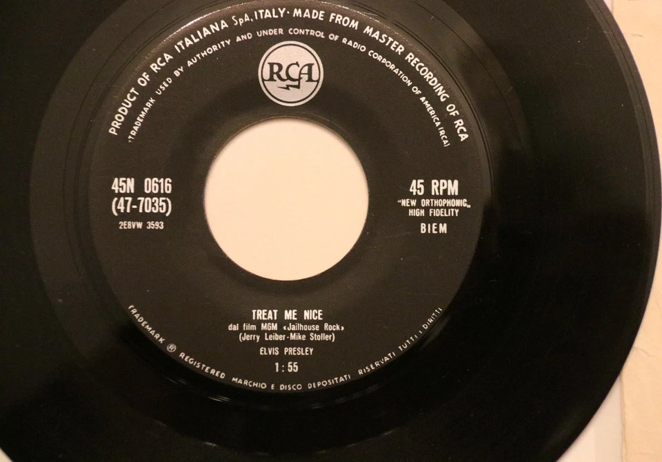 RARE 45t ELVIS PRESLEY / TREAT ME NICE / JAILHOUSE ROCK /RCA ITALIANA / BIEM - Photo 4/4