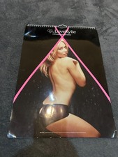 Kylie Minogue 2004 Official Calendar (Free P+P)