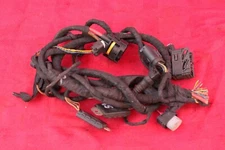 BMW 745 750 RIGHT PASSENGER HEADLIGHT ENGINE BAY WIRE WIRING HARNESS CONNECTOR