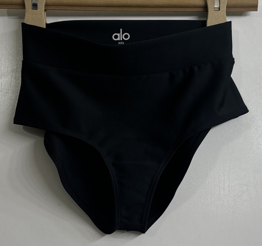 Alo AirLift Record Breaker Boy Short Black Yoga Brief NEW Size XXS