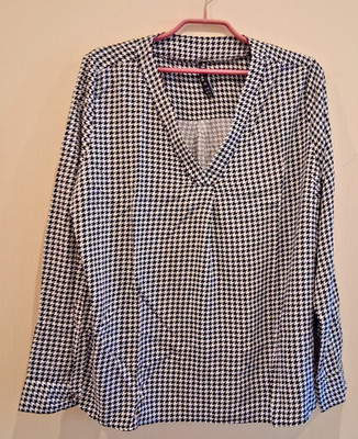 KLEIDUNG:  Schwarz/ weisses SHIRT von Jeaan Pascale GR. 40  (603)