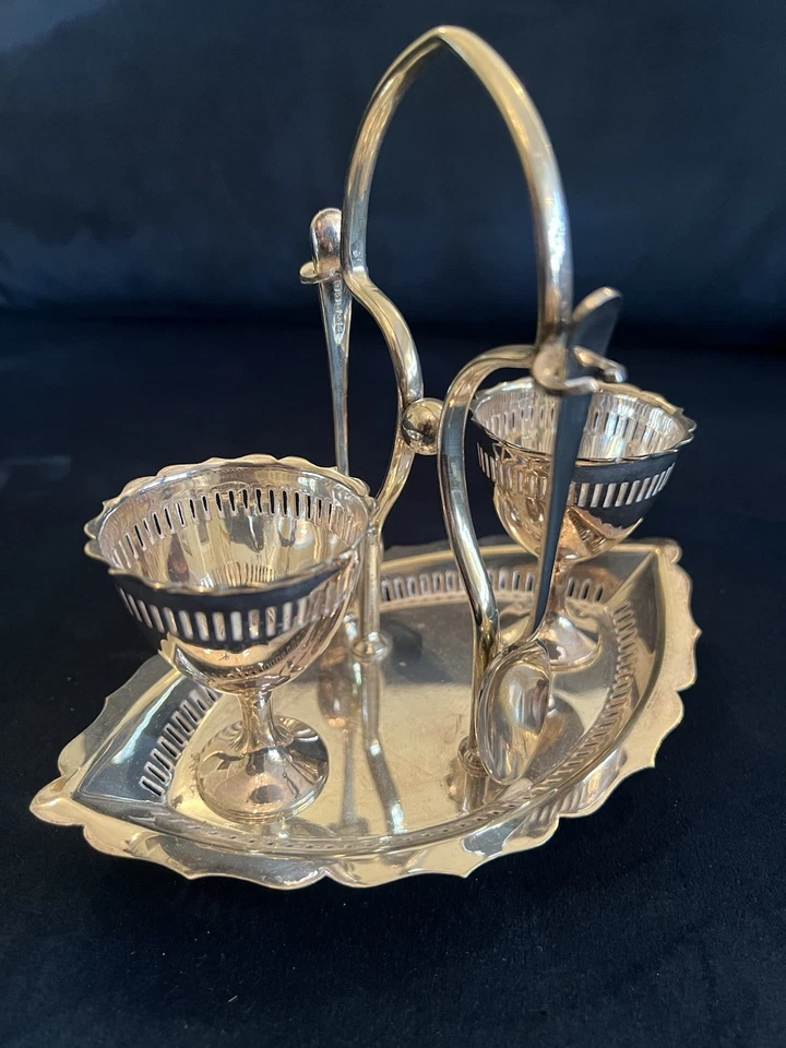 Juego de Crueta de Huevos Plateada Muy Elegante En Muy Buen Estado c.1880 Foto 3 de 4