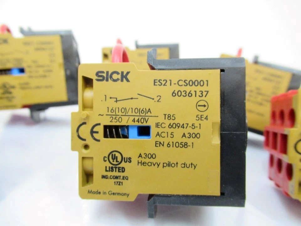 Sick ES21-CS0001 E-Stop Contact Block, Lot Of 8 - Image 2 of 4