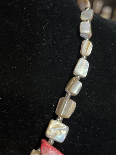 Pink Abalone Shell Leaf Mother Of Pearl and Fresh Water Pearl Bib Necklace - Picture 9 of 21