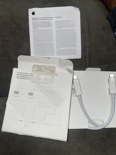 Open Boxed Apple A1410 Thunderbolt 2 to Thunderbolt 2 Cable - 0.5 m (MD862LL/A) - 第 2/2 張圖片