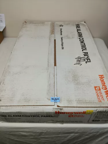 006808 SILENT KNIGHT Addressable Fire Alarm Control Panel - READ DESCRIPTION