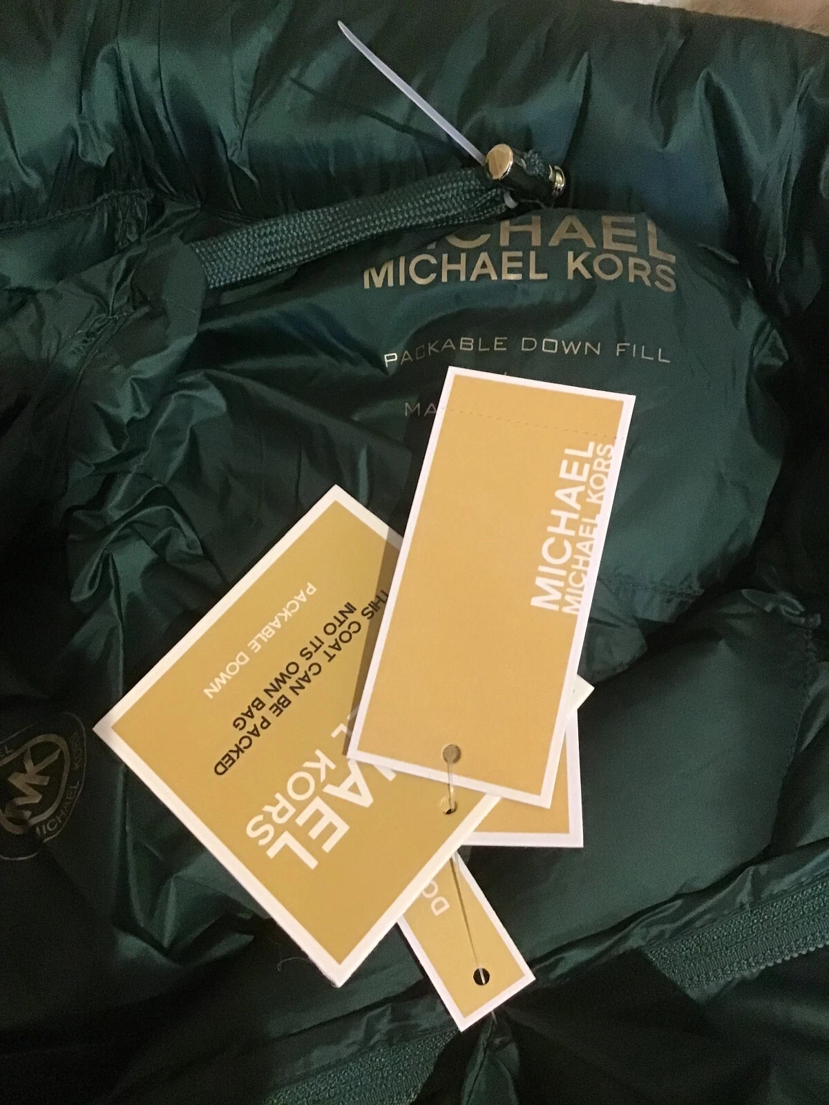 Giacca lunga imbottita Michael Kors nuova con etichetta imbottitura piumino 'L' cappuccio nascosto VERDE