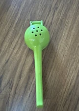 Citrus squeezer