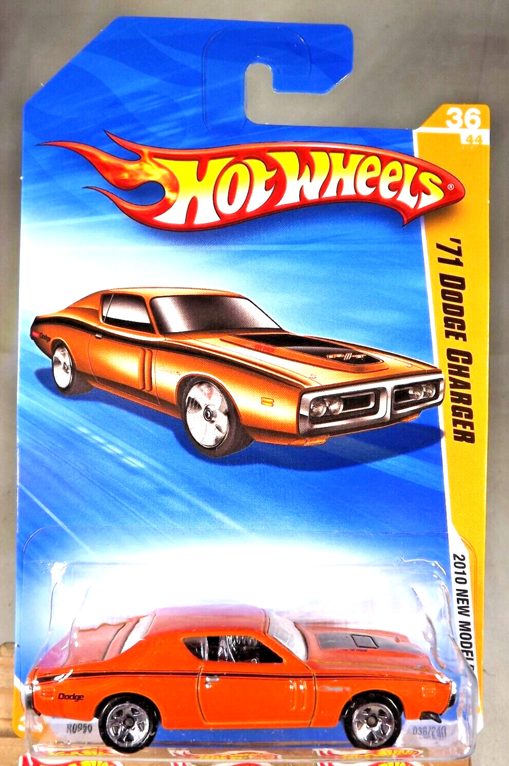 2010 Hot Wheels #36 New Models 36/44 '71 DODGE CHARGER Orange Variant wChrome5Sp
