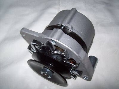 Lichtmaschine 14V/33A für Same John Deere Hatz Eicher Lamborgini Case 0120339513