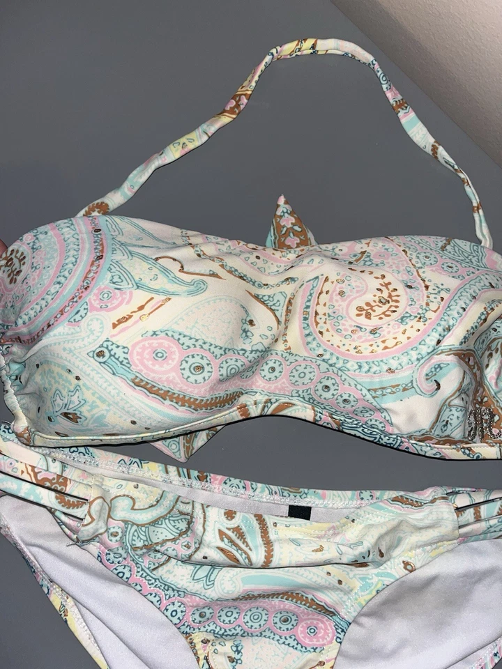 Womens Miss Me Swim Suit Bikini Set Paisley Print Size Small Foto 2 de 4