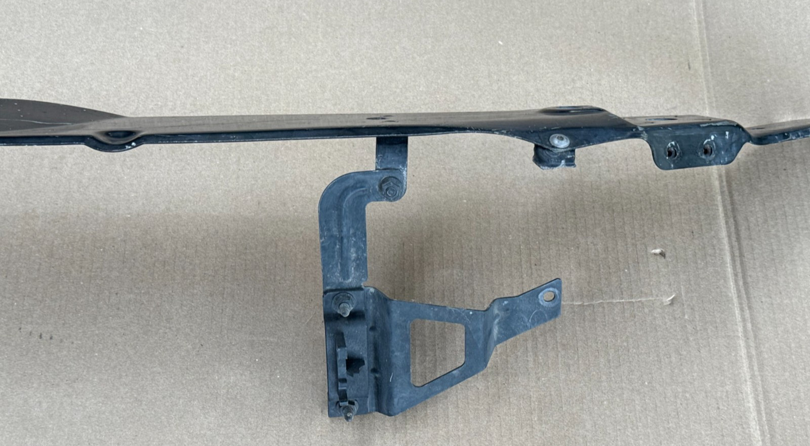 04-13 BENTLEY CONTINENTAL GT/FLYING SPUR LOWER RADIATOR SUPPORT 3W0805057G OEM