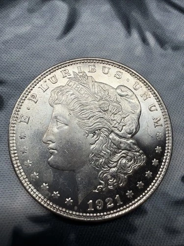 1921 P MORGAN SILVER DOLLAR! BEAUTIFUL UNCIRCULATED Coin! WOW! #1