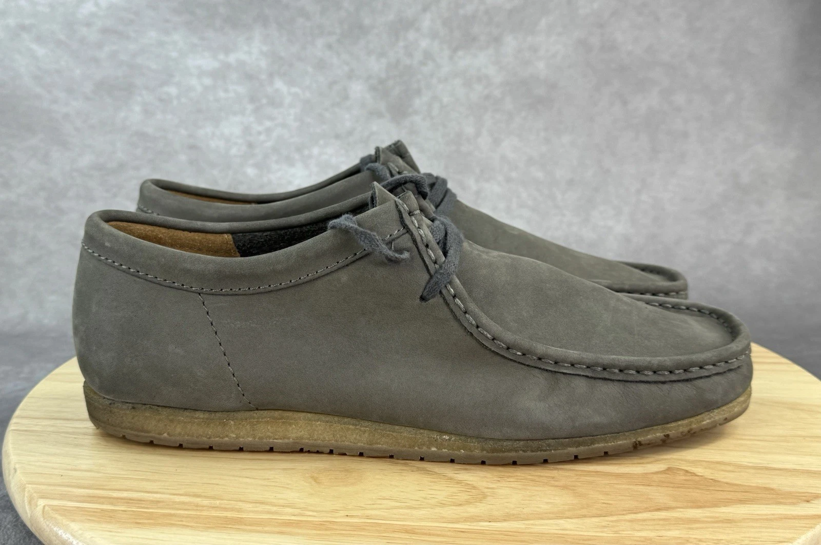 Scarpe casual Clarks Originals Wallabees Oxford in pelle grigia da uomo taglia 10 5 M