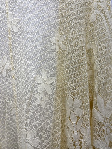 Yellow Torrid Boho Lace Scalloped Kimono Size 1x/2x Plus Size Open Cardigan - Afbeelding 4 van 6