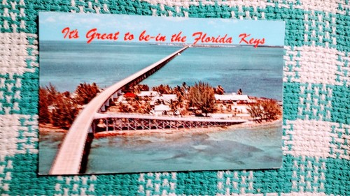 POST CARD SEVEN MILE BRIDGE OVER PIGEON KEY IN FLORIDA KEYS FLORIDA - Picture 3 of 14