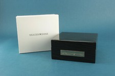 Newton Sons Uhrenbox Holzbox schwarz glänzend Watch Box in OVP und Armbandstift