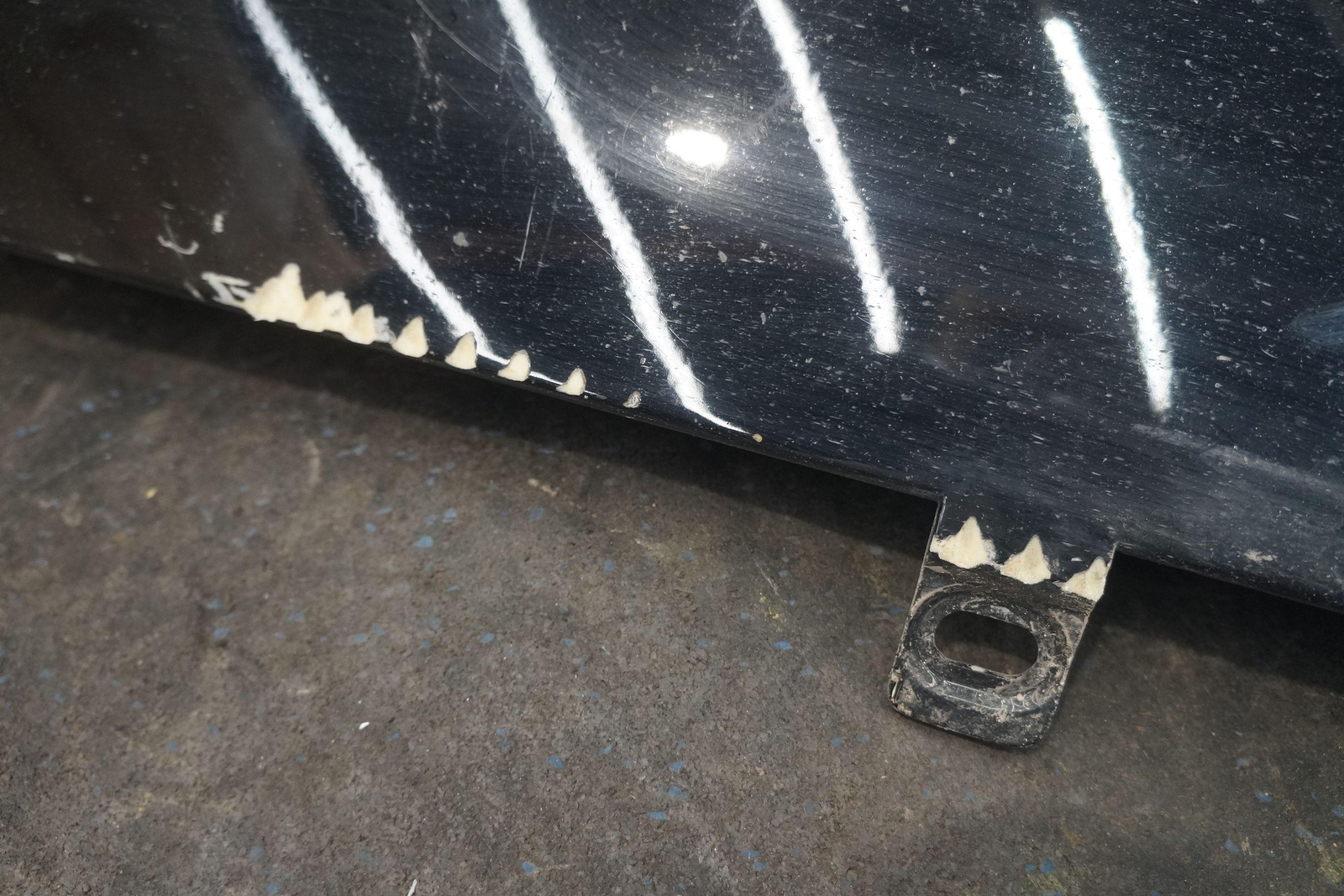 Right Rocker Panel Side Skirt Trim KY63-10608-A Aston Martin Vantage 2019 *Note*