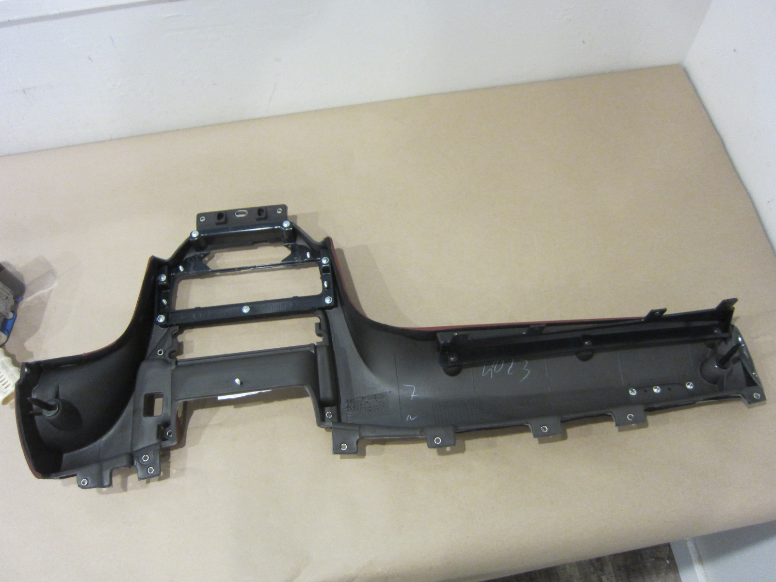 Maserati GranTurimo.  Central Dashboard Trim Panel/Bordeaux (NEW) Part# 69897507