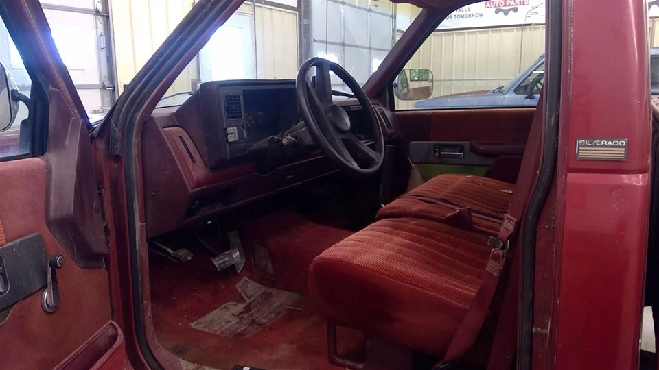 Used Seat Front fits: 1991 Chevrolet Chevrolet 1500 pickup  Grade A - Image 2 of 4