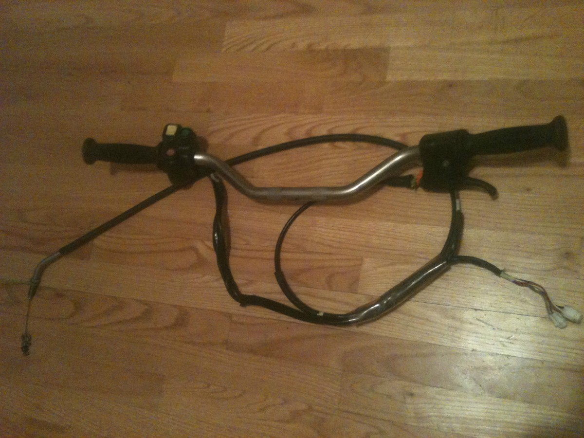 03 Kawasaki ZXI 900 / 1100 STEERING HANDLEBAR ASSEMBLY
