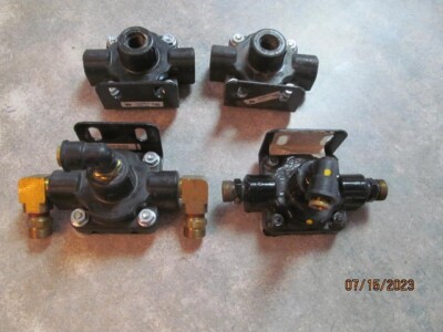 (4) International 3628539C92 Air Brake Valves Bendix 5018325 free ship ...