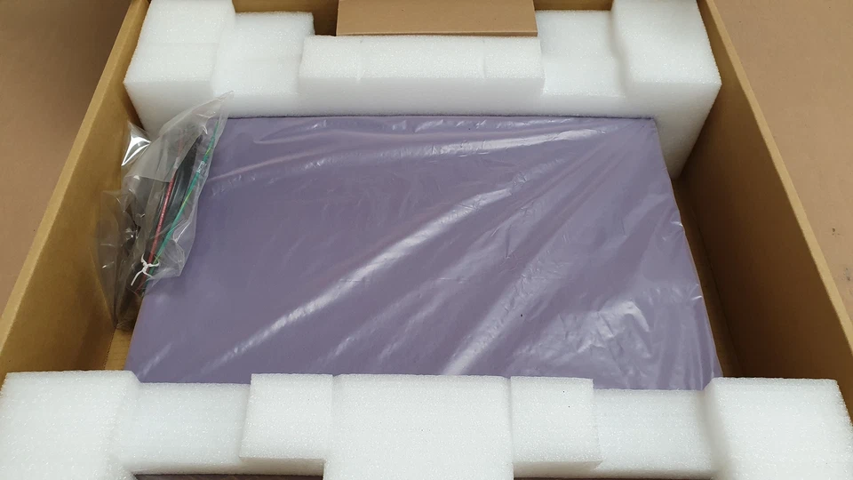 NEW Extreme Networks X250e-48tDC 48 Port 100Mbps Ethernet Switch Layer 3 15122 - Image 2 of 3