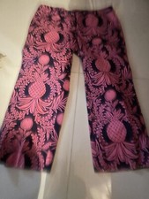Lily Pulitzer Capris size 6. Ships FREE
