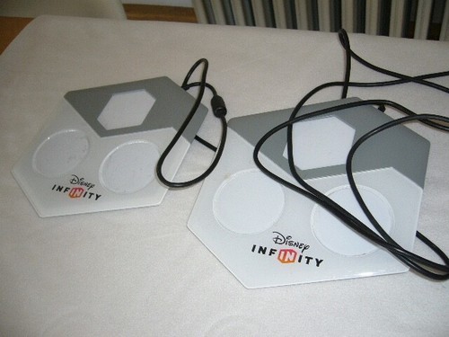 DISNEY INFINITY 2.0, 2 INFINITY BASES, 9 FIGURES ALL AS IN THE PHOTOS SEE NOTE. - Picture 10 of 10