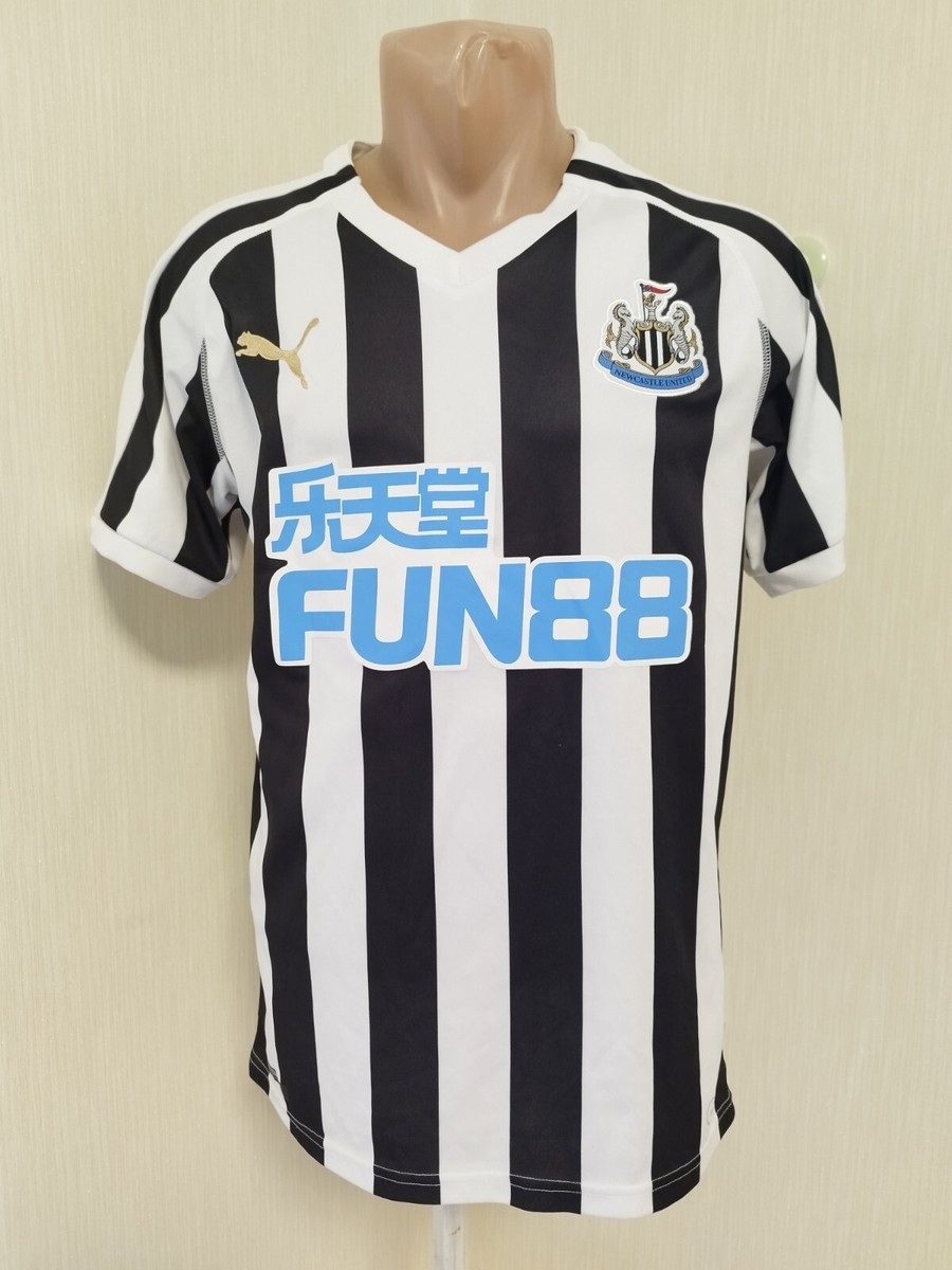 Newcastle United football jersey home shirt Puma 2018/2019 size S