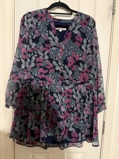 LOFT Petites Leaf Print Tiered Long Sleeve V-Neck Dress