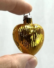 Vintage Ribbed Bumpy Heart Germany Feather Tree Mini Glass Christmas Ornament