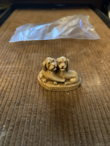Vintage Old Tiny Ceramic Two Dog Statue Made In England Exe Condition 