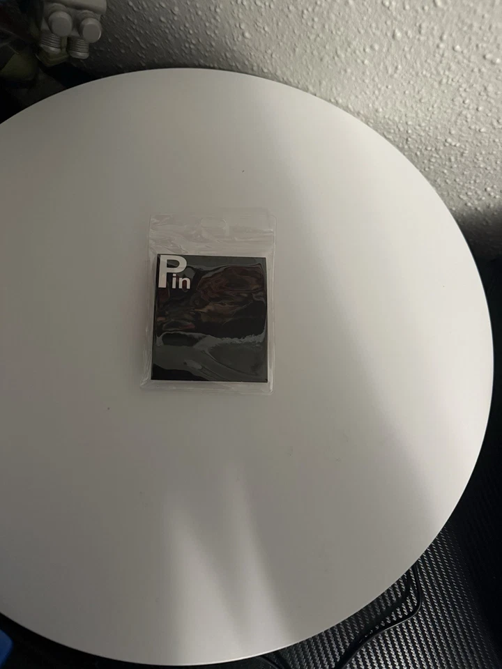 World Champs MLB Hat Pin – Fits New Era Fitteds – Gold Style - Image 3 of 4