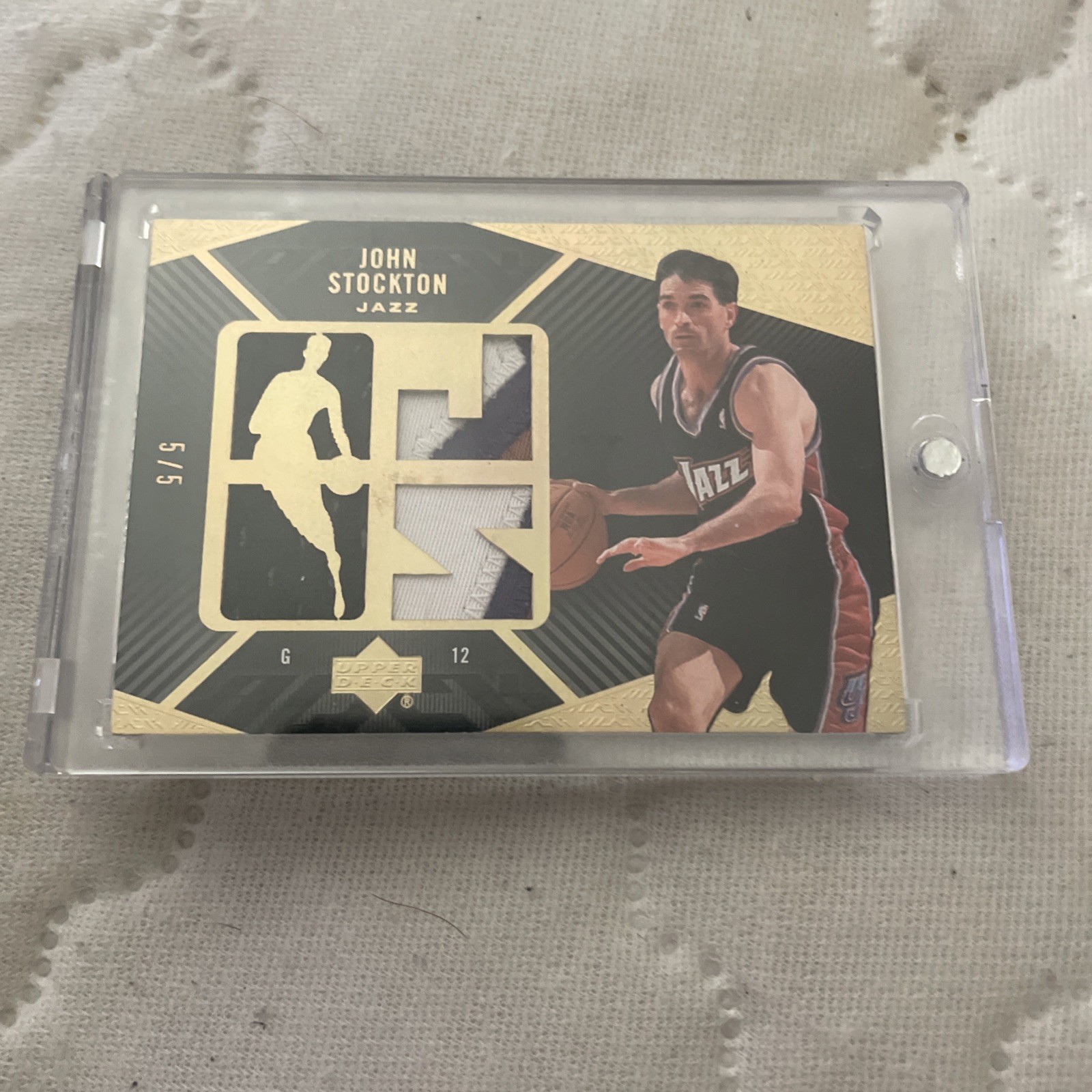 JOHN STOCKTON 2007-08 LOGOMAN Upper Deck BLACK Quad Jersey Patch SSP;#’d 5/5🔥 view 2
