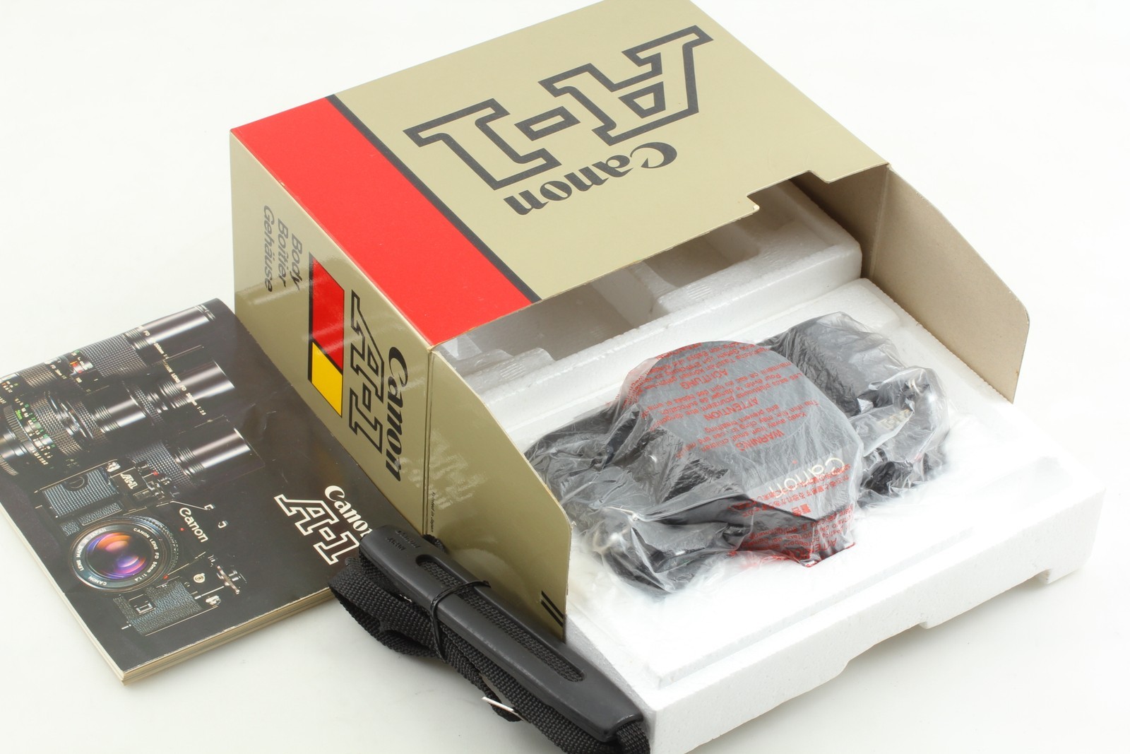 [Top MINT in Box] Canon A-1 A1 35mm SLR Film Camera Black Body From  JAPAN