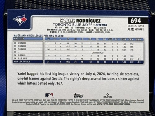 2025 Topps Series Two YARIEL RODRIGUEZ Toronto Blue Jays Base 694 - Picture 2 of 2